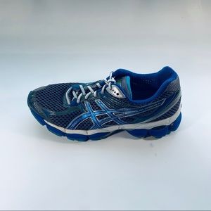 Asics Gel Cumulus 14 Women’s size 8.5 ON SALE!!